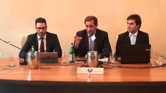 garro presento la candidatura de la republica de los ninos al nobel