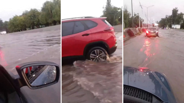 la bajada de la autopista se inundo por completo en el ingreso a la plata