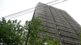 panico y tension en plaza moreno: evacuaron la torre 1 por una amenaza de bomba panico y tension en plaza moreno: evacuaron la torre 1 por una amenaza de bomba