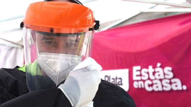 abren dos nuevos centros de hisopados en plazas centricas de la plata