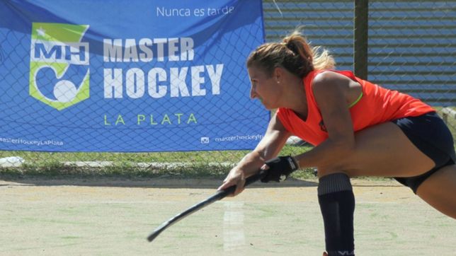 presentan el proyecto master hockey la plata en el ciclo mujeres emprendedoras