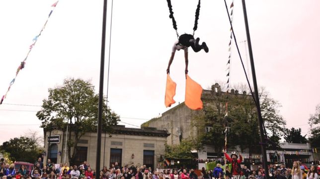 circo varado vuelve a la estacion provincial con su espectaculo de humor y acrobacias