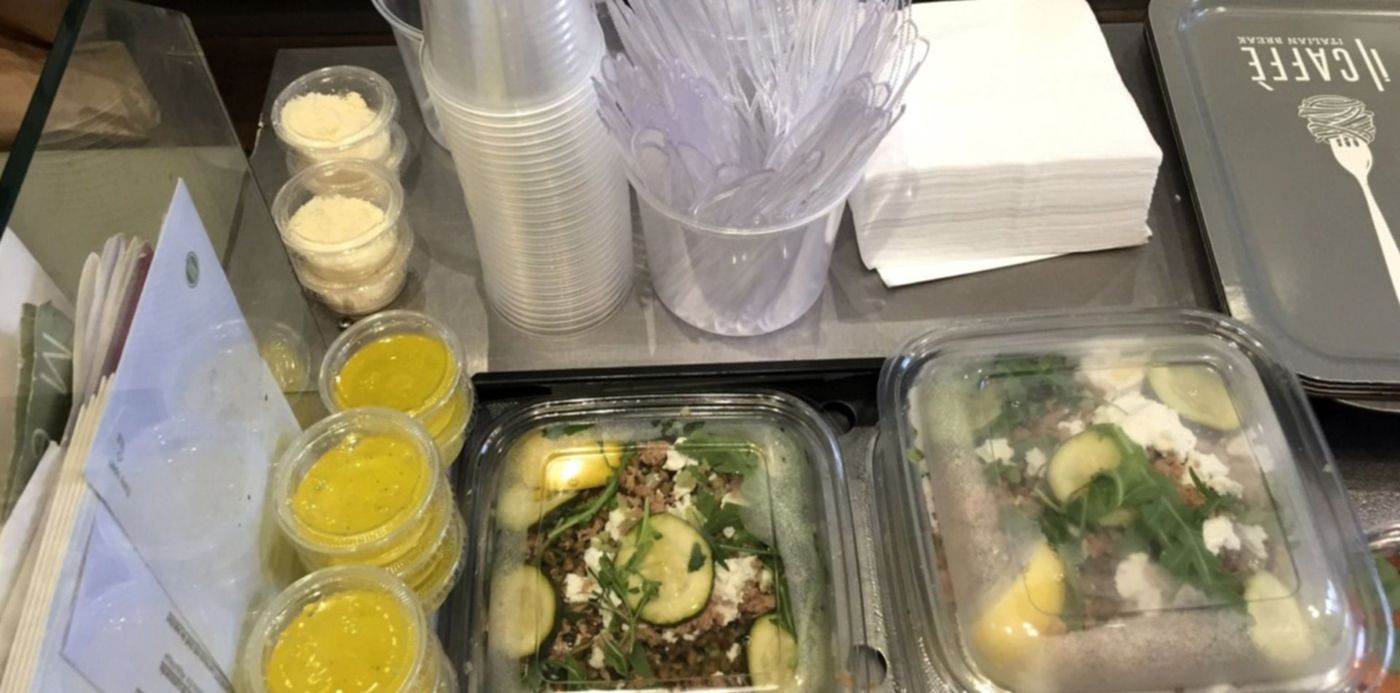 cubiertos de plásticos