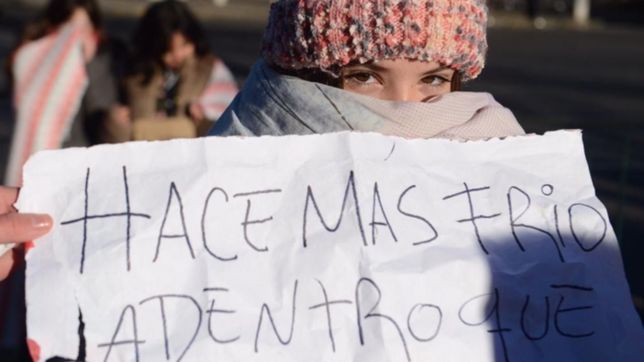 un colegio volvio a la virtualidad porque no tiene estufas y marchara al consejo escolar