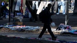 revelan cuantos manteros seran relocalizados en los nuevos paseos de compras revelan cuantos manteros seran relocalizados en los nuevos paseos de compras