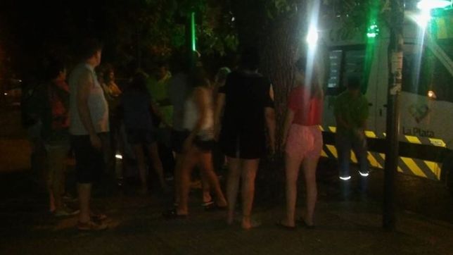 nuevo ataque en parque saavedra: otra mujer fue apunalada por un hombre en bicicleta