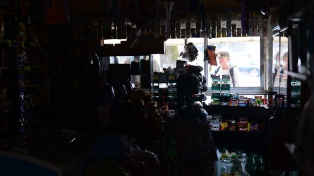 un corte de luz afecta a un sector de city bell: ¿a que se debe y cuando volvera?