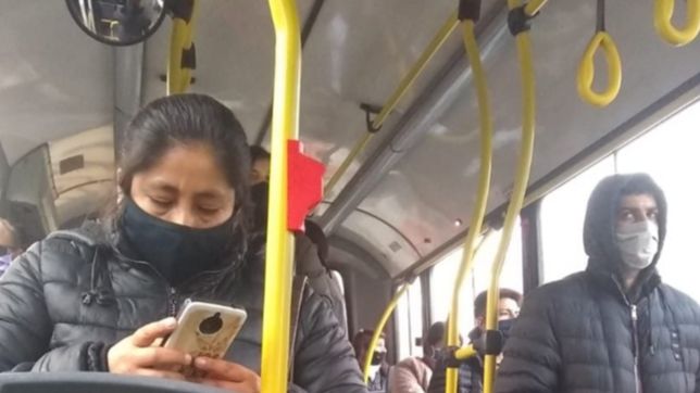 vecinos de la plata siguen denunciando que en los micros no se respeta el distanciamiento