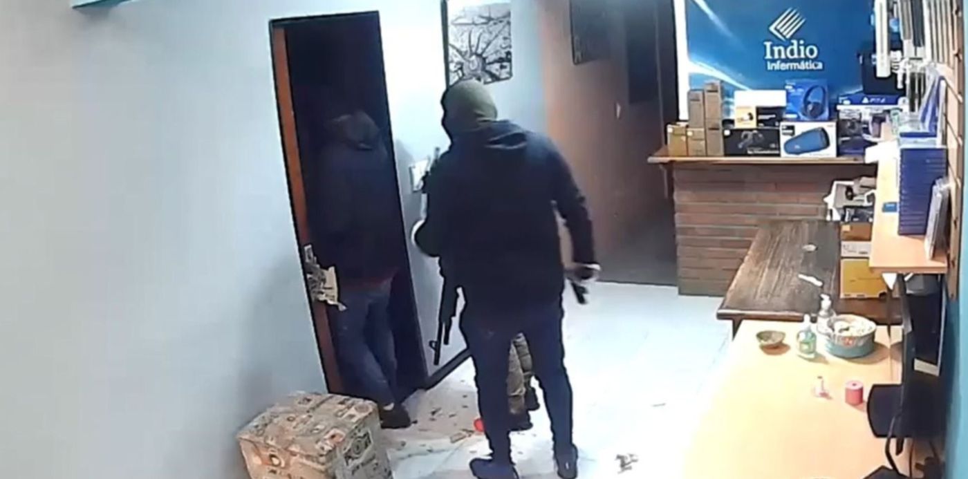 1571957197928.jpg?oh=939&y=299&height=638&rotate=0&scaleX=1&scaleY=1&ow=1291&x=7&width=1277&&cw=1920&ch=950