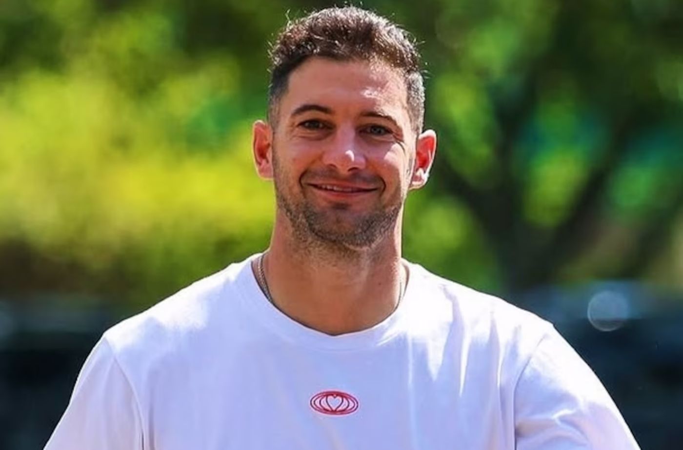 Lucas Alario Civil sonrisa.jpg