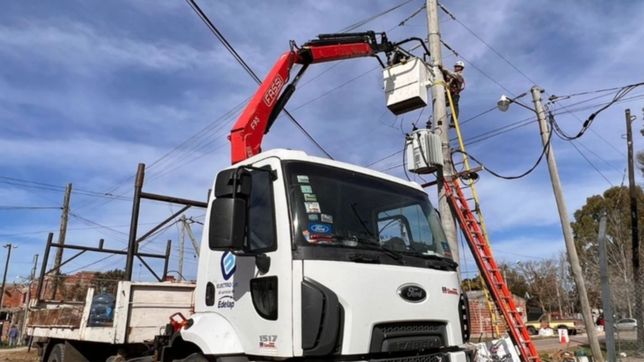edelap coloco 1.000 nuevas columnas de hormigon en su red de energia
