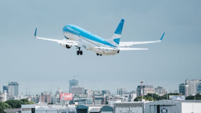 aerolineas argentinas suma mas de 60 vuelos a distintos puntos del pais