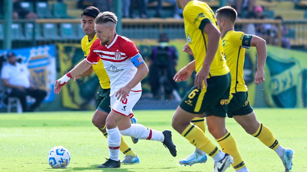 Estudiantes se quedó y perdió el invicto ante Defensa y Justicia