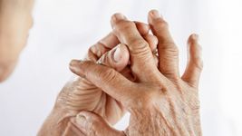 torturaron durante dos horas a una abuela durante un violento robo de la plata torturaron durante dos horas a una abuela durante un violento robo de la plata
