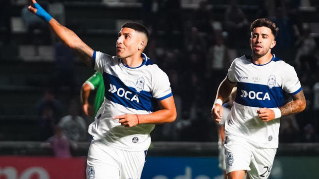 el lobo termino imponiendose con jerarquia y goleo a camioneros