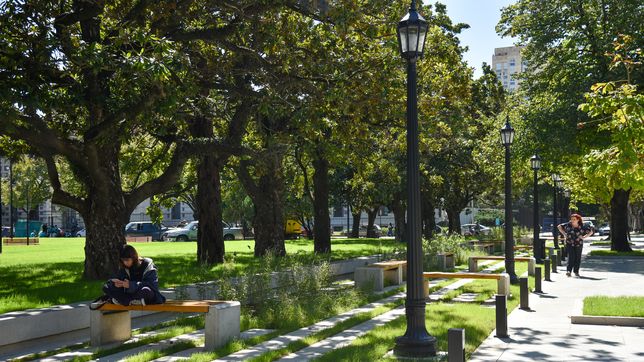 cielo sin nubes y aire templado para disfrutar el finde del dia de la madre en la plata