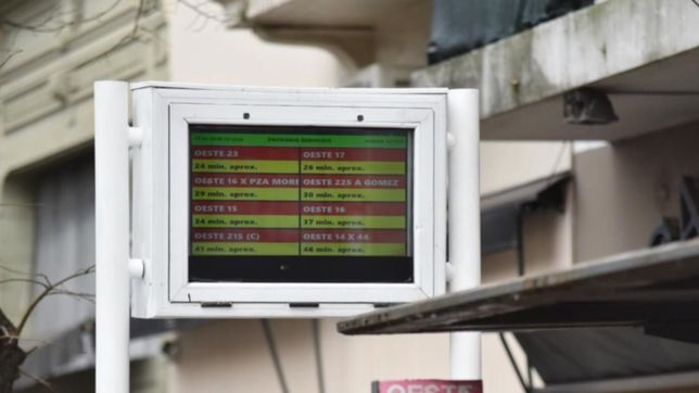 la paradas de micros de la plata tendran pantallas para mostrar el tiempo de espera