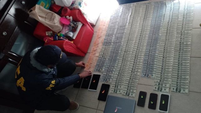 detuvieron a dos contadores de la plata vinculados a las estafas de generacion zoe