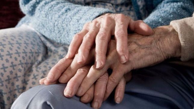 hogares de abuelos de la plata en jaque por falta de pago de ioma a los cuidadores