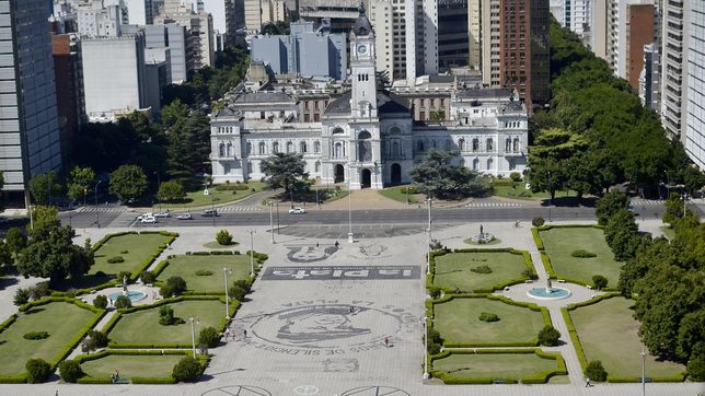 uno por uno, los seis candidatos que ya se anotaron para ser defensor ciudadano de la plata