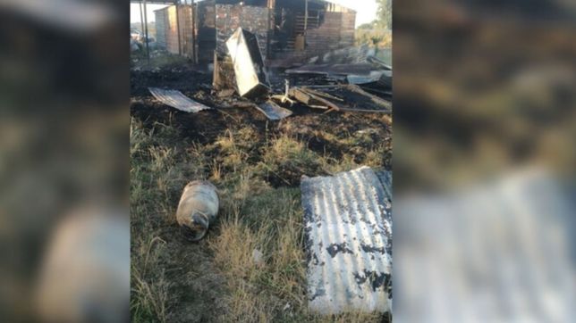 otro impresionante incendio en la plata dejo a una familia en la calle