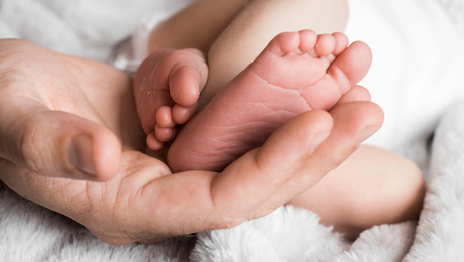 Buscan extender la licencia parental para los trabajadores municipales