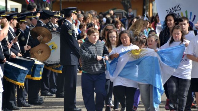 con gastronomia, tango y emprendimientos locales, villa elisa festeja sus 131 anos