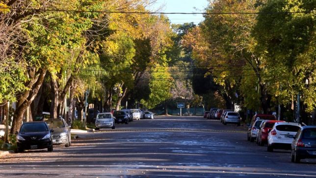 ¿quienes trabajan el martes a pesar del aniversario de la plata?