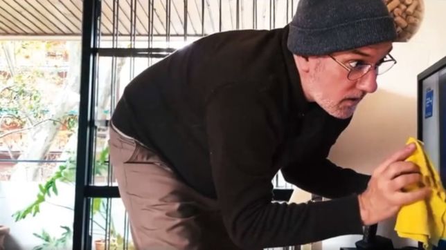 alejo garcia pintos y la aventura de filmar un corto con un celular y sin salir de su casa