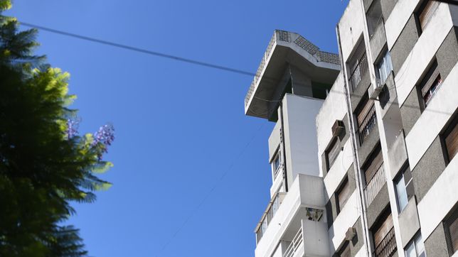 identificaron al hombre que cayo desde la terraza de un edificio del centro de la plata