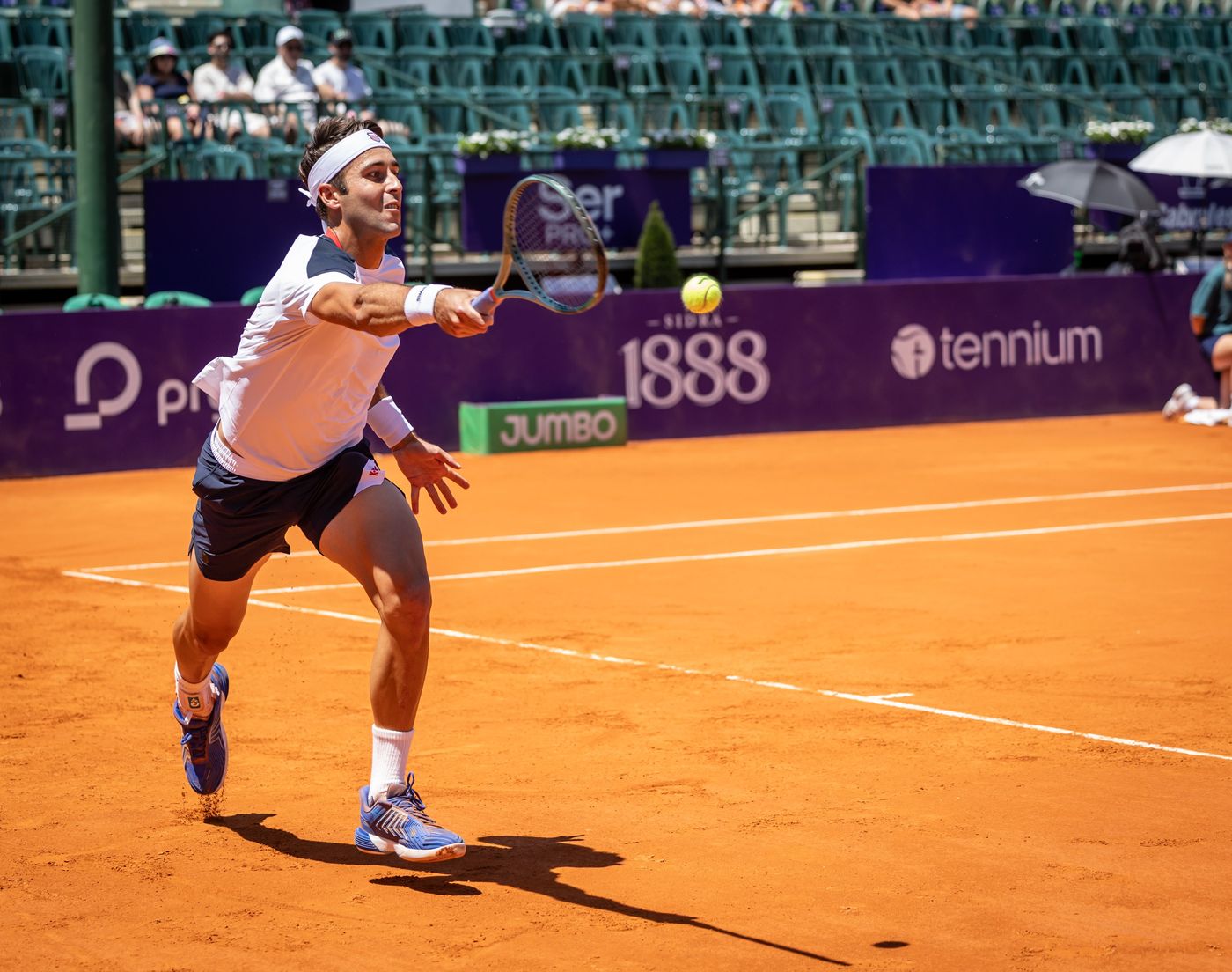 Tomás Etcheverry es el primero en cuartos de final del Argentina Open.