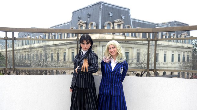 llega a la plata merlina, el increible espectaculo basado en la serie