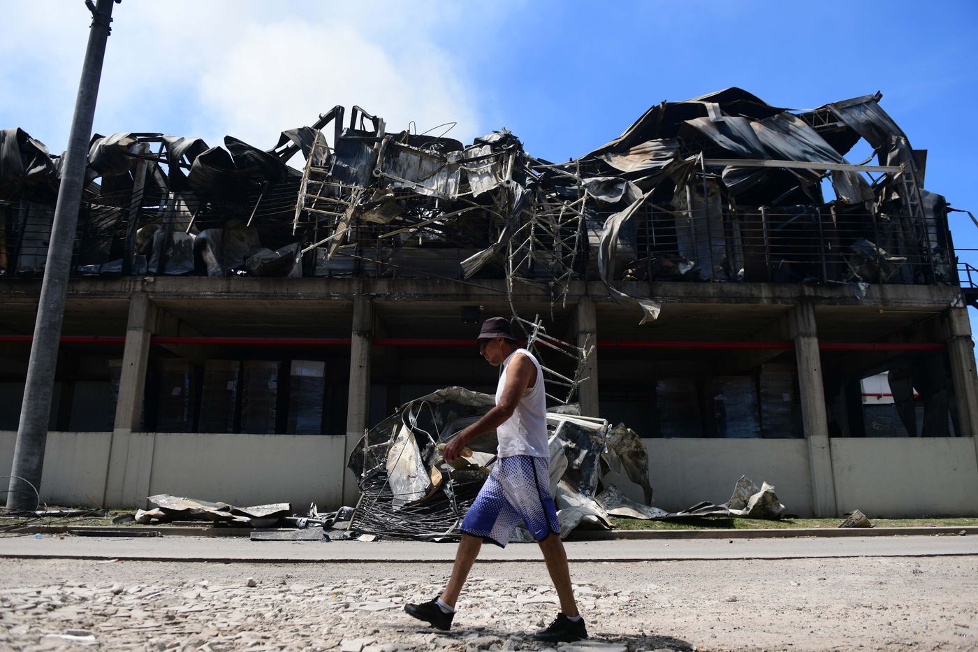 Incendio en el Frigorífico de Gorina el Día Después (35).jpg
