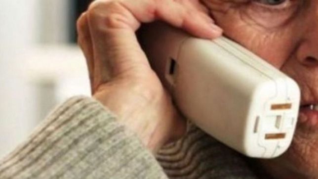 simulo ser su sobrino, le dijo que los billetes salian de circulacion y le robo $400 mil