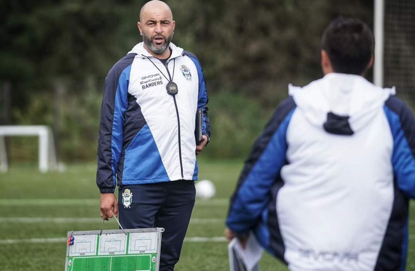 Marcelo Méndez entrenamiento Gimnasia 8.jpg