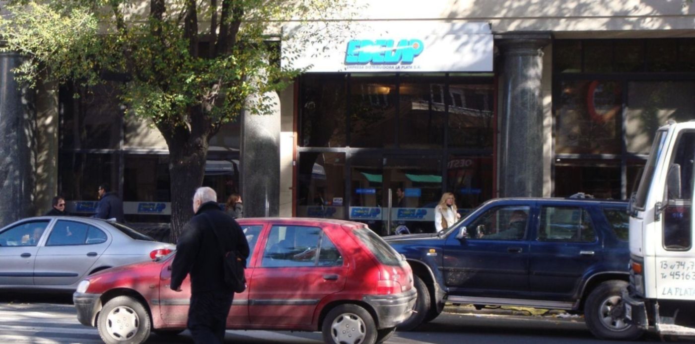 1528646391699.jpg?&cw=1920&ch=950