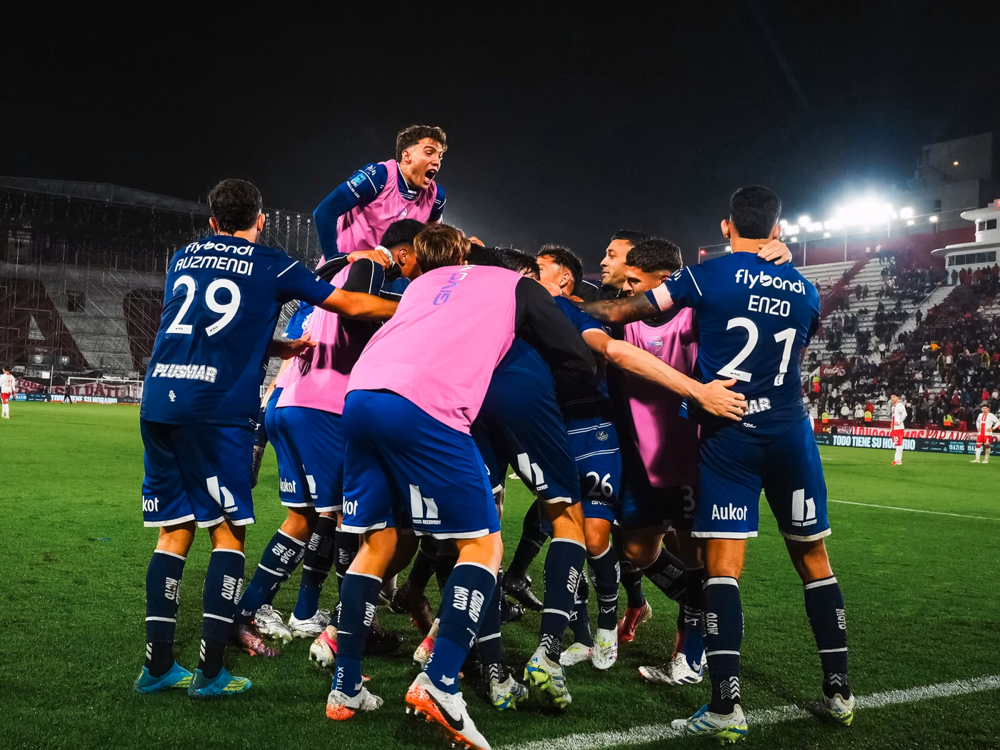 Gimnasia Huracán festejo gol