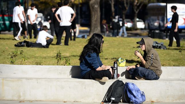 la semana sigue en la plata con un martes de sol y aires de primavera