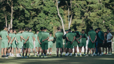 Paro del plantel de Banfield y crisis mientras pelea con Gimnasia por no descender Paro del plantel de Banfield y crisis mientras pelea con Gimnasia por no descender