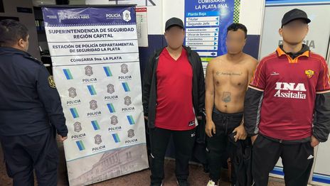 Siete hinchas de Independiente Medellín terminaron detenidos tras intentar infiltrarse en UNO Siete hinchas de Independiente Medellín terminaron detenidos tras intentar infiltrarse en UNO