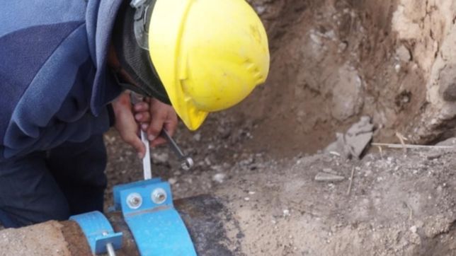 absa denuncio ataques vandalicos que dejaron sin agua a varios vecinos de la plata