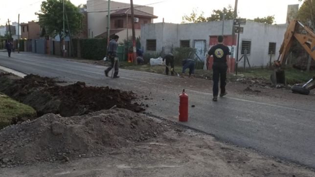 alarma en city bell por la rotura de un cano de gas durante una obra