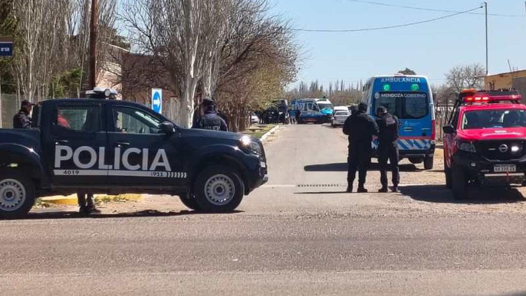 Se entregó la nena de 14 años que se había atrincherado armada en una escuela