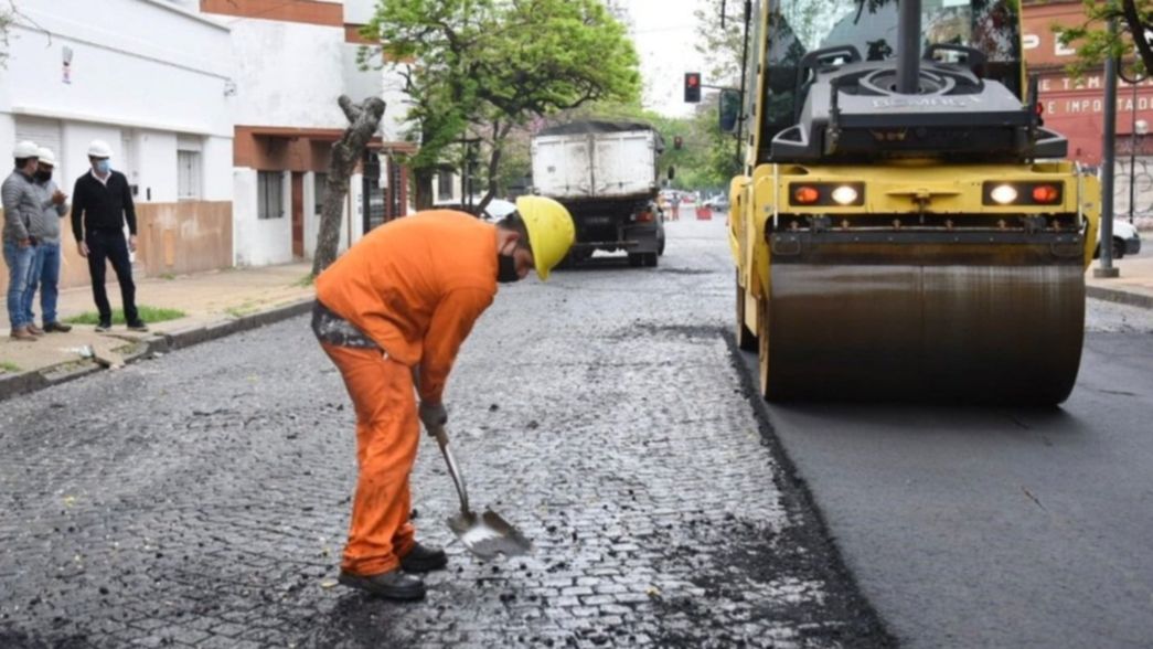 Dejan sin efecto la cautelar y la Comuna podría volver a asfaltar calles con adoquines