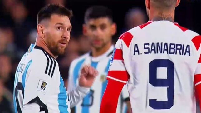 messi los atiende a todos: del anda pa alla, bobo al no se quien es este chico