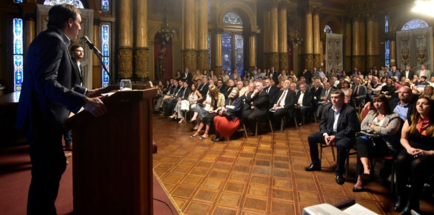 1542376428388.jpg?scaleY=1&ow=1500&rotate=0&y=223&width=1473&height=737&scaleX=1&oh=1000&x=17&&cw=1920&ch=950