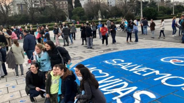 video: acto provida en la plata con pintadas y protestas contra la ley del aborto
