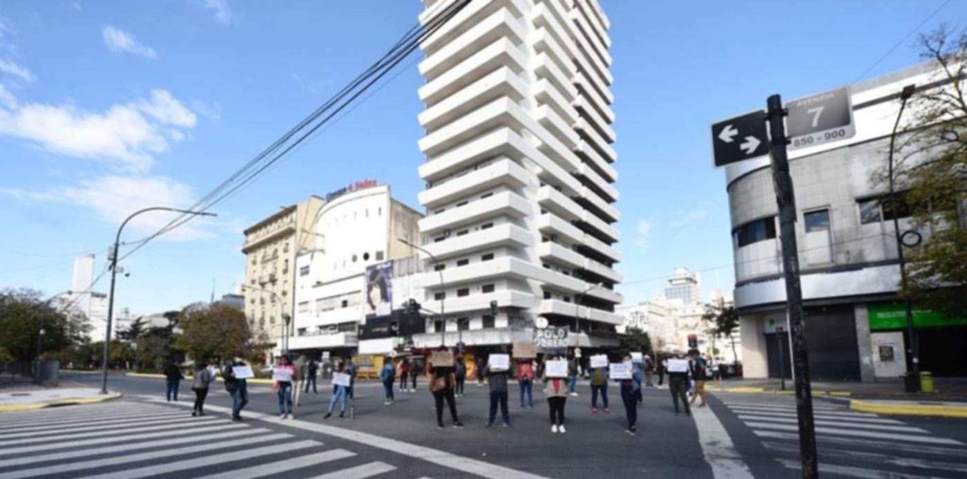 1588355162923.jpeg?&cw=1920&ch=950