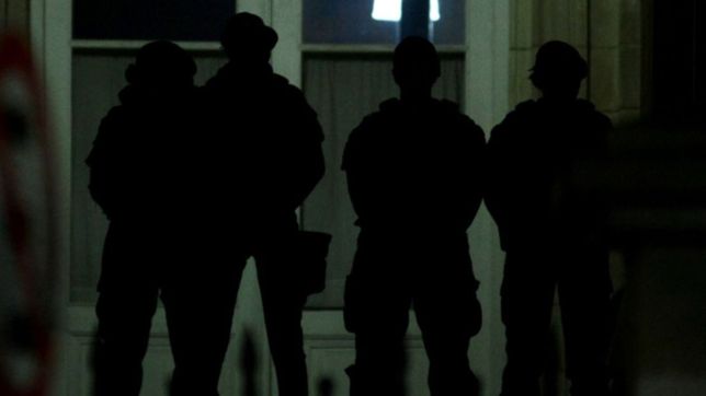 ?por favor, estamos sin dormir?: los audios de las policias pidiendo por favor los relevos