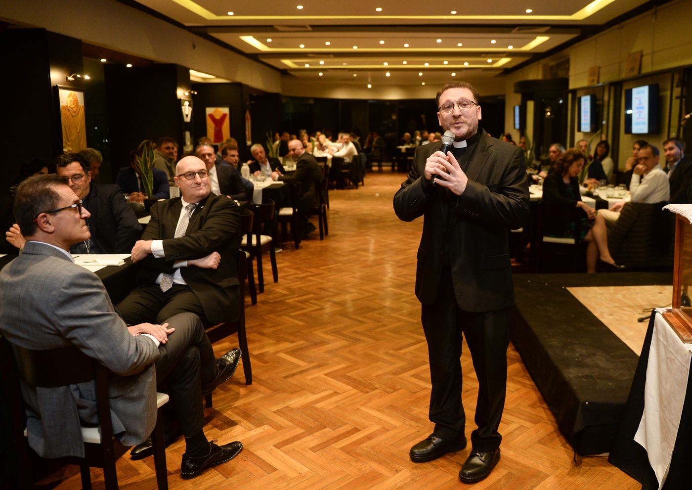 Cena Cáritas La Plata empresarios (9).jpg